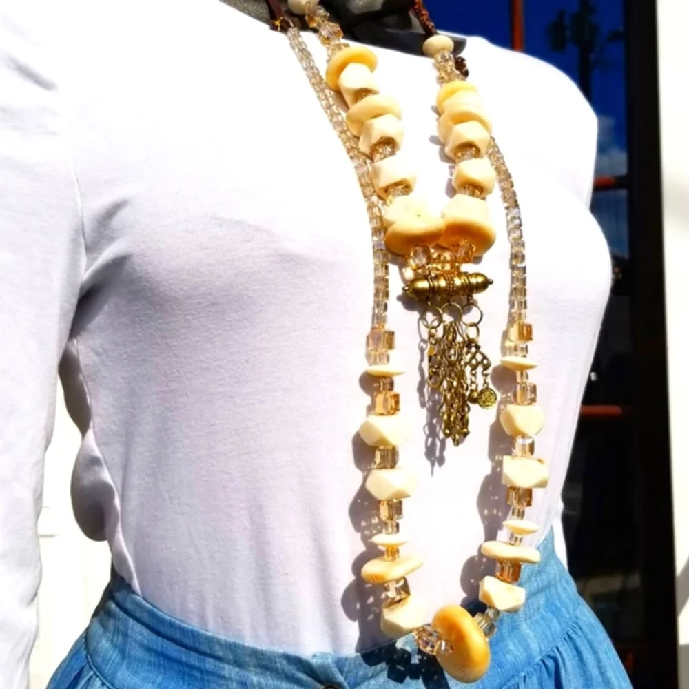 ✨️Ivory bone beads, Crystals, Tassel Focal Statement Necklace- Handcrafted✨️ - Picture 7 of 13